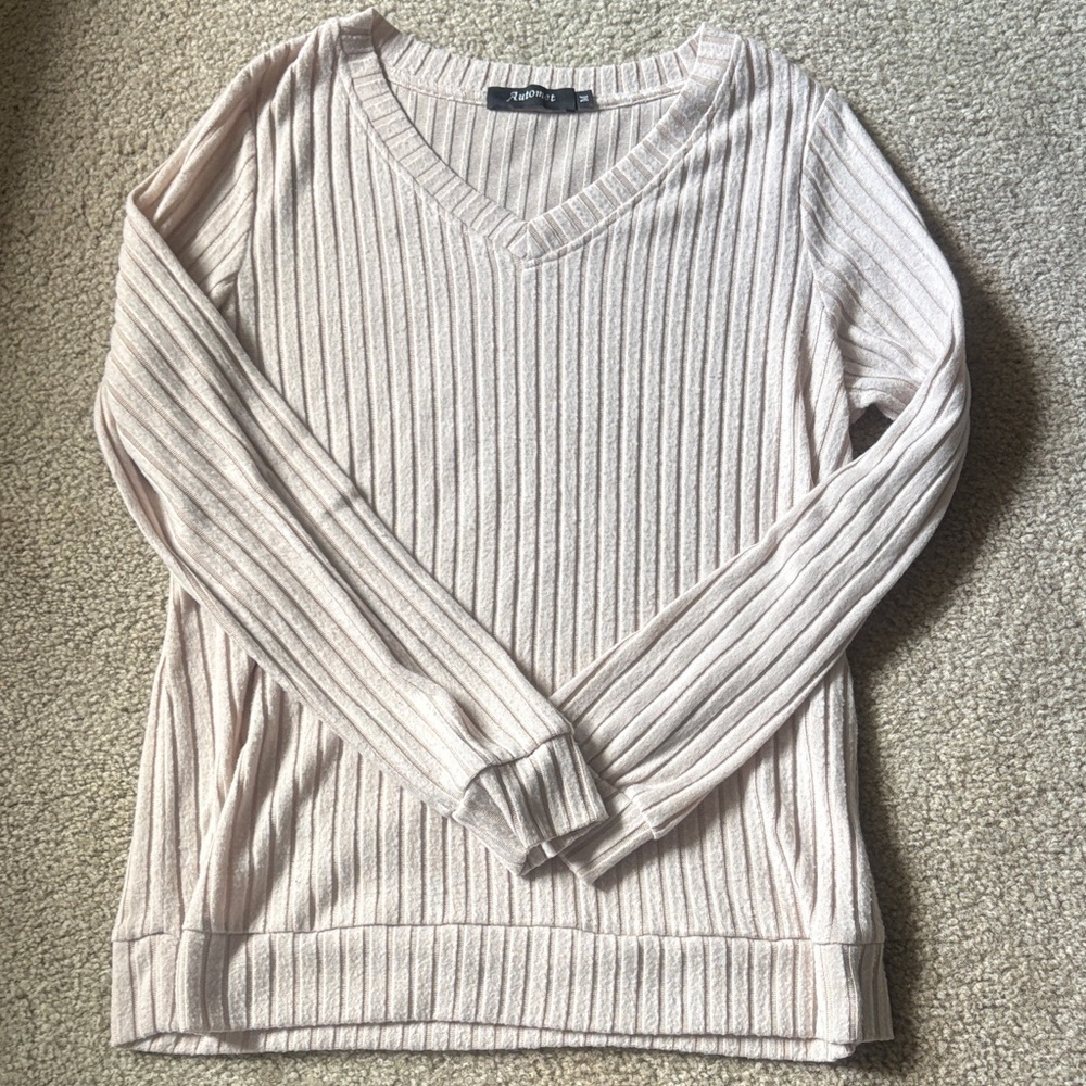 Ribbed V-Neck Sweater in Blush - Soft Lightweight Knit Sz M